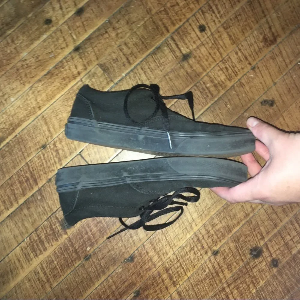 Solid youth Vans, size 4